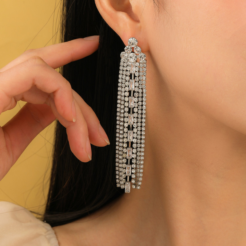 Fashion Jewelry Trends: A 2023 Style Retrospective