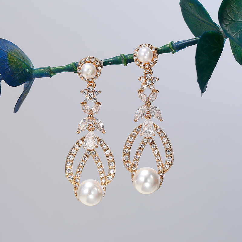 Retro Pearl Zircon Drop Earrings — Custom Plating Color