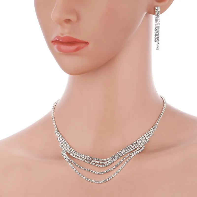 How Rhinestone Jewelry is Revolutionizing the Fashion Industry