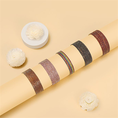 Ring color and width variations on a display roll