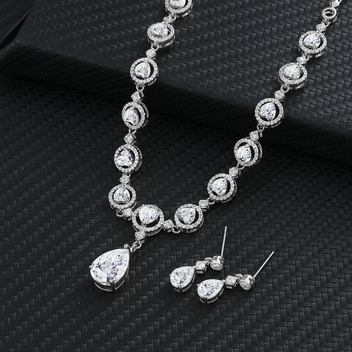 From I Do to Everyday Glam: Five Ways to Choose Cubic Zirconia Jewelry Sets
