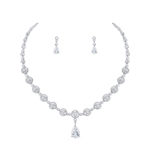 The Essential Guide to Stocking Rhinestone Necklace Sets