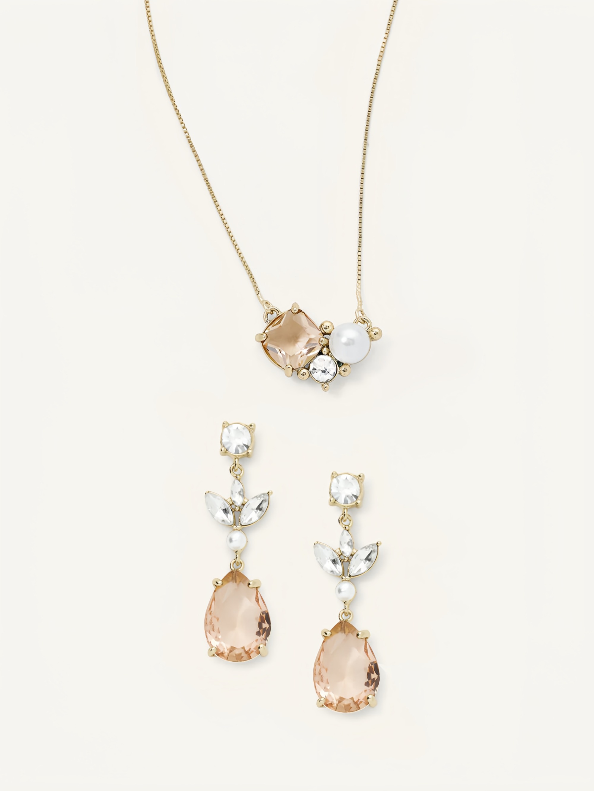 Pendant necklace and drop earrings